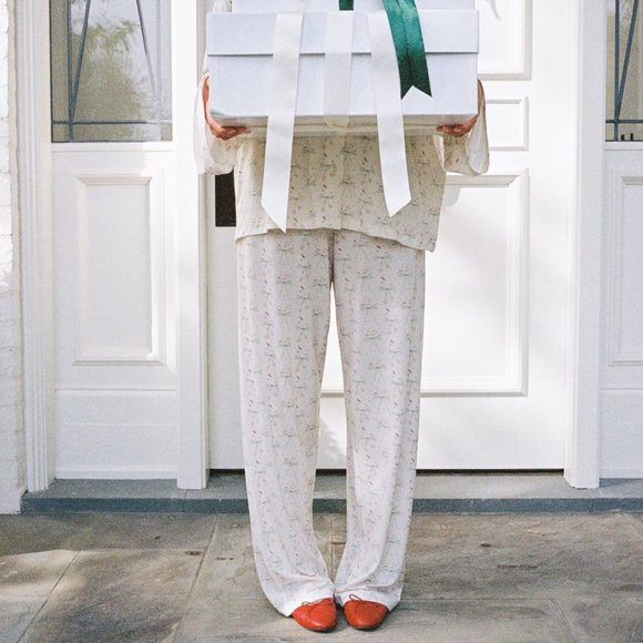 Djerf Avenue Other - DJERF AVENUE X SOFIA RICHIE GRAINGE - go slow pants holiday bow